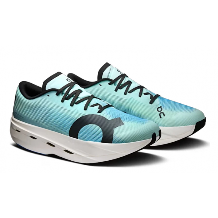 On Cloudboom Volt M